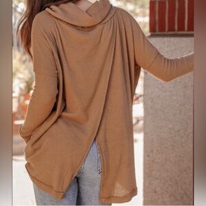 Free People Juicy long sleeve shirt - NWOT Size MD